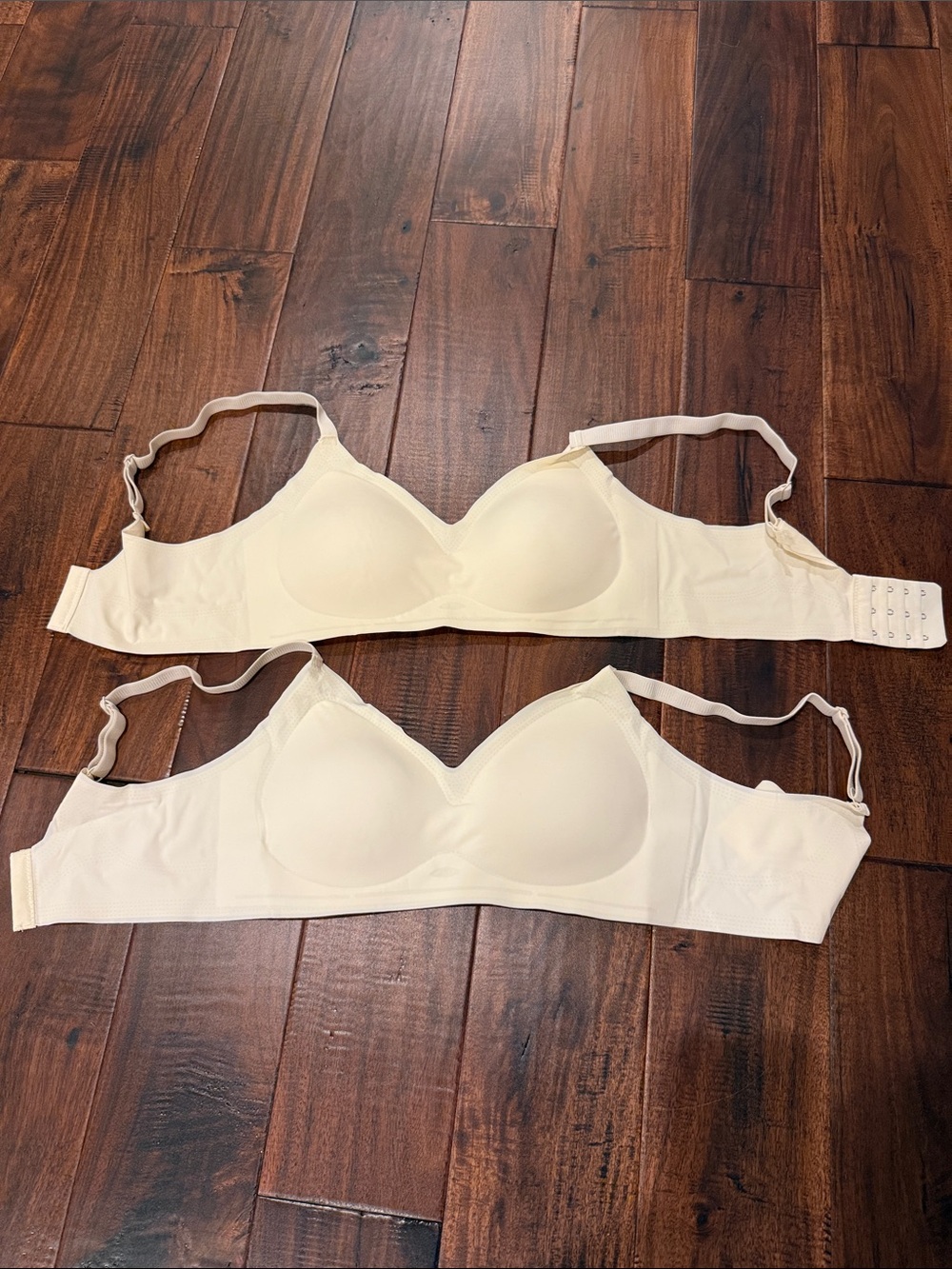 Cream Seamless Wireless Bra - Women Intimates & Sleepwear- size L and size XLnwt